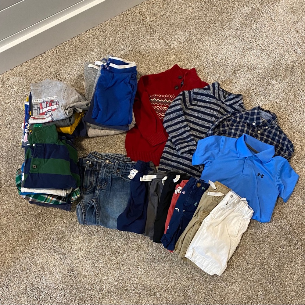 Bundle of boys size 3T clothes
